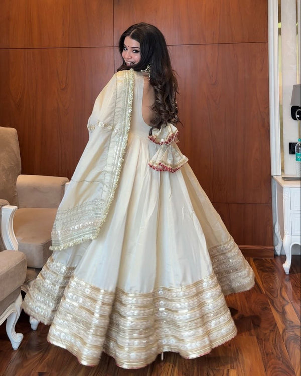 NARGISH OFF WHITE COLOUR TRENDING ANARKALI SUIT SET