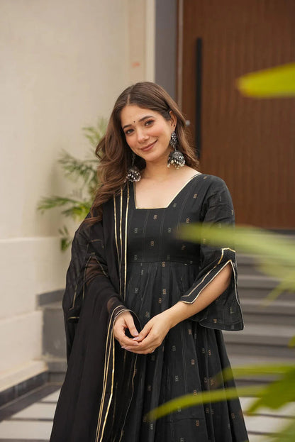 NARGIS ISHANI BLACK ANARKALI SUIT SET
