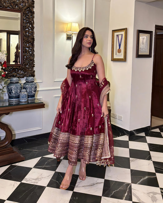 Alveera Premium Quality Maroon Vichitra Anarkali Suit Set