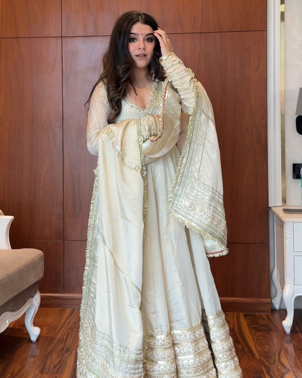 NARGISH OFF WHITE COLOUR TRENDING ANARKALI SUIT SET